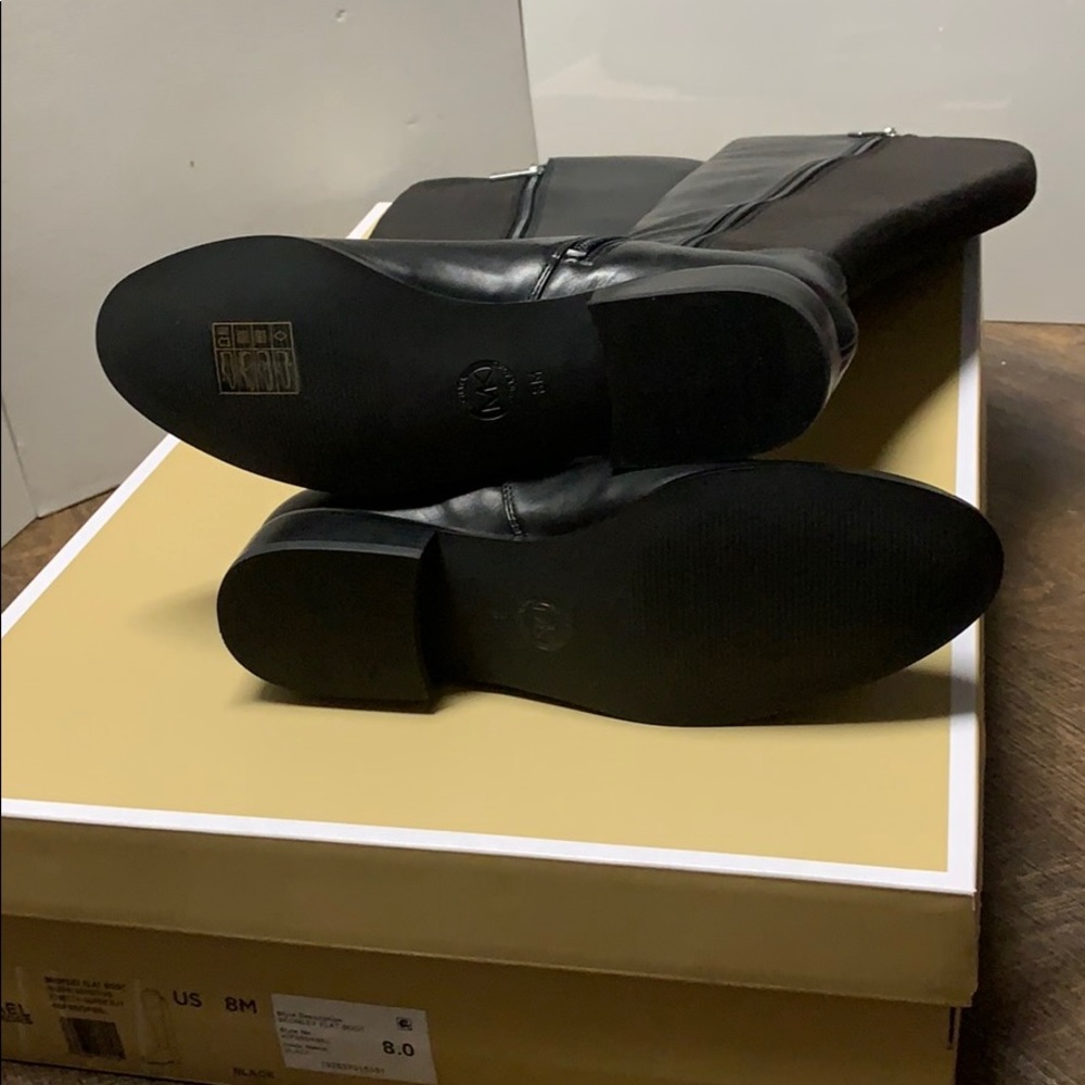 Last one-NWT Michael Kors Tall Leather Boots - Picture 11 of 12